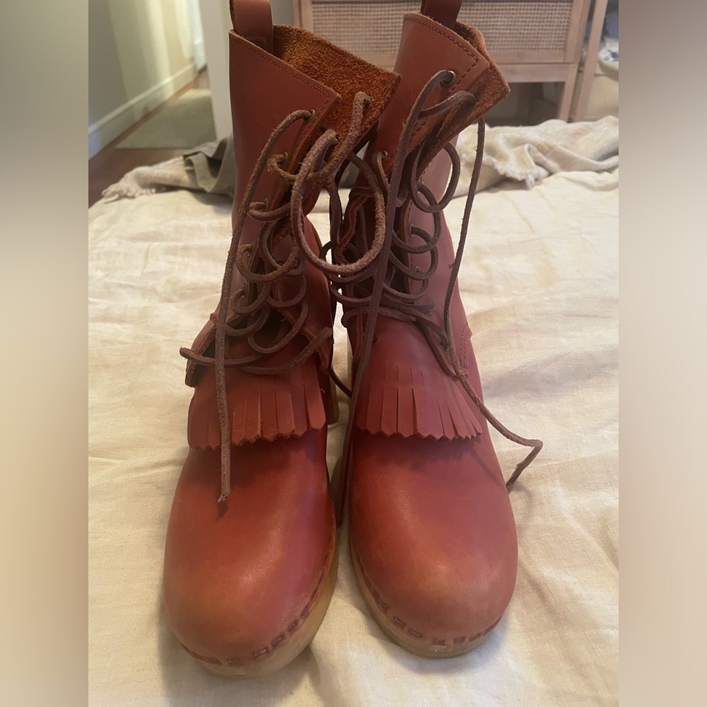 No.6 red/brown clog boots